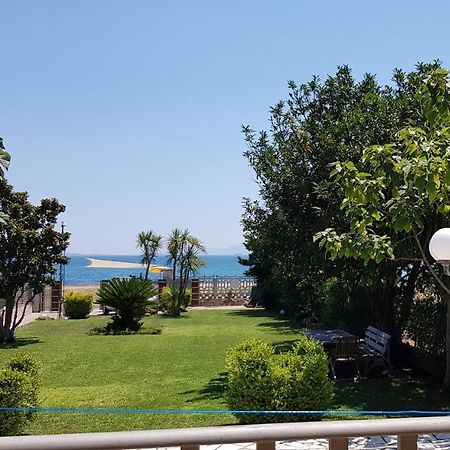 Country House By The Sea !!! Villa Karavómilos Exteriör bild